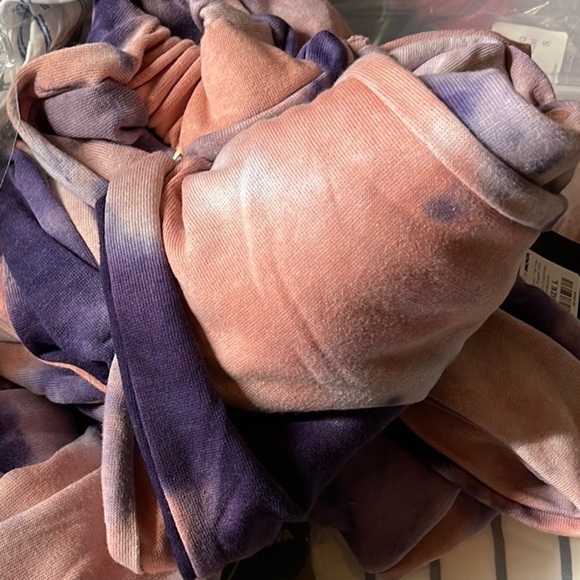 FASHION Nova Tie Dye 2pc. Hoodie & Jogger Set. Size L. - Picture 4 of 4